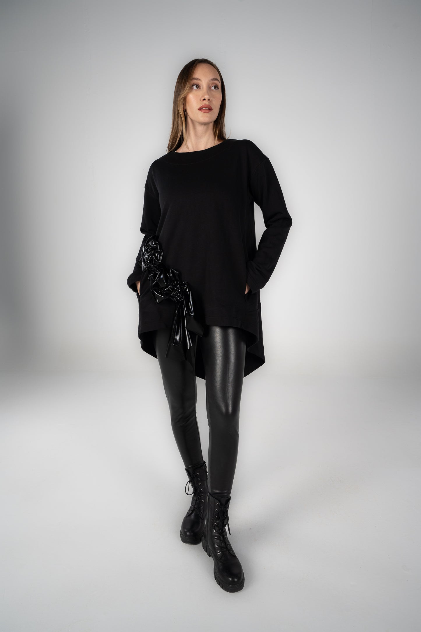 Black Long Sweatshirt